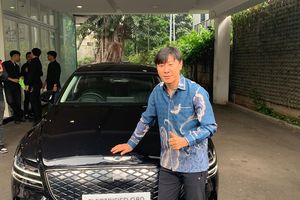Berkah Latih Timnas U-23 Indonesia, Shin Tae-yong Dapat Mobil Harga Miliaran Rupiah