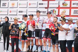 Pembalap Selandia Baru dan Belanda Jadi yang Tercepat pada UCI MTB World Cup 2024