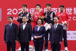 Tahun Lalu Dikecewakan Alwi Farhan, Tunggal Putra China Lega Beban Terangkat Setelah Cicipi Emas Juara Dunia Junior 2024