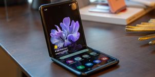 Update Harga Samsung Galaxy Z Flip Terbaru 21 Turun Drastis Semua Halaman Nextren Grid Id