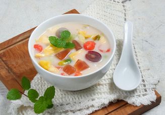 Beda Sop Buah dan Es Buah, Takjil Favorit Banyak Orang yang Sering Dikira Sama