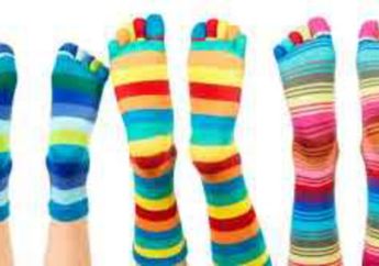 Hari Down Syndrome Sedunia, Masyarakat Gunakan Kaos Kaki Warna Warni