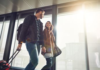Yuk Liburan Sejenak, Ini Dia 4 Tips Berwisata Murah ke Luar Negeri Moms!