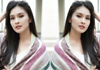 Tampil Seksi dengan Hot Pants, Inilah Penampilan Sandra Dewi yang Bisa Kamu Contek!