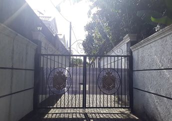 Mengaku Kaya Raya dan Serba Ada, Rumah Artis Ini Ternyata Bersebelahan dengan Gubuk Reyot dan Kandang Ayam, Tetangga Curiga