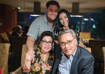 Sempat Hampir Jadi Calon Mantu Bambang Gunawan, Faye Malisorn Tak Kuasa Tutupi Kesedihannya, Kuatkan Ivan Gunawan: 'Aku Selalu di Sini Untukmu, Beb'