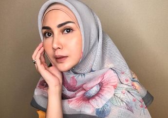 Jokowi Imbau Lakukan Ibadah di Rumah, Fenita Arie Pilih Ikuti Kajian Lewat Aplikasi Online