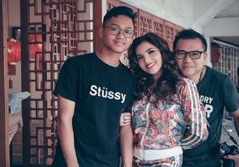 Momen Seru Anang Hermansyah Ajak Azriel Hermansyah Naik Wahana Permainan Berdua, Manis Banget!