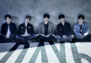Bukan Lightstick, Day6 Rilis Desain Light Band Demi Anniversary Fans