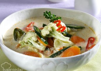 Tak Sampai Satu Jam Membuat Kembang Kol Masak Santan Super Sedap Untuk Makan Malam