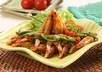 Selain Keringan, Udang Taoco Cabai Hijau Ini Juga Menu Wajib Untuk Meramaikan Menu Ketupat