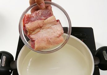 Baru Satu Gigitan Langsung Mropol, Begini Cara Masak Daging Sisa Lebaran Agar 'Selembut Tahu', Bisa Hemat Gas Berbulan-bulan