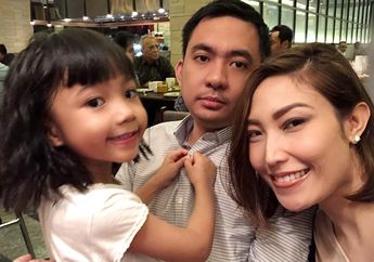 Pernikahannya Mendadak Dibatalkan Cuma Lewat SMS, Respons Artis Cantik Ini Pada Kabar Sang Mantan yang Digugat Cerai Selagi Jalani Hukuman Penjara Sungguh Tak Disangka: 'Karma Itu Teritori Allah, Loh'
