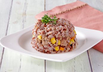 Sehatnya Nasi Merah Tim Ayam Sayur Ini Pas Buat Jadi Menu Makan Malam Yang Mudah Dicerna