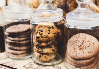 Cara Memilih Toples untuk Kue Kering Lebaran, Tak Perlu Galau Lagi Memilih Toples Plastik atau Kaca