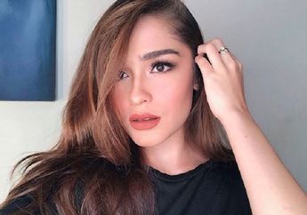Foto Masa Kecil Yasmine Wildblood, Cantiknya Paripurna Bak Model!