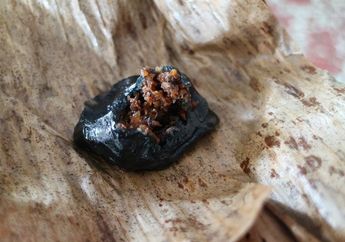 Kue Lompong Si Hitam Manis, Jajanan Jadul yang Masih Eksis Hingga Kini
