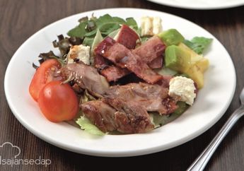Meriahkan Pagi dengan Sarapan Balsamic Chicken Avocado Salad