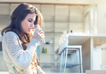 Minum Air Setelah Makan Ganggu Pencernaan, Jika Air Ini Disarankan