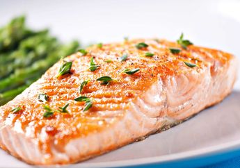Ikan & 9 Makanan yang Bantu Usir Stres Selama Social Distancing Saat #HadapiCorona!