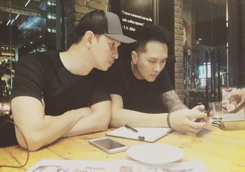 Aksi Berbahayanya Sempat Beberapa Kali Gagal dan Bikin Bergidik Netizen, Pesulap Kondang yang Pernah Dipergoki Selingkuh oleh Istri Sendiri Rupanya Malah Nekat Lakukan Hal Ini