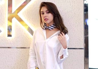 Dibilang Mirip Awkarin, Intip Penampilan Vanesha Prescilla yang Tampak Dewasa dan Seksi dengan Mini Dress!