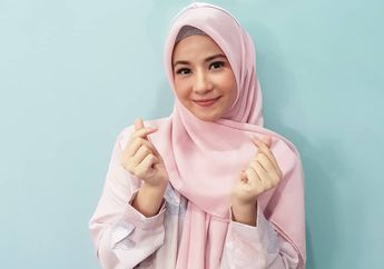 Mix & Match Outer Simpel ala Natasha Rizky, Cocok Buat Hangout di Akhir Pekan nih