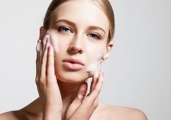Ampuh Bersihkan Wajah dengan 3 Cleansing Gel di Bawah 20 Ribu Ini!