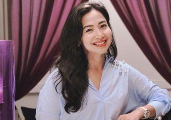 Feni Rose Beberkan Kisah Pilu dan Rahasia Kehidupan Presenter di Buku Terbarunya