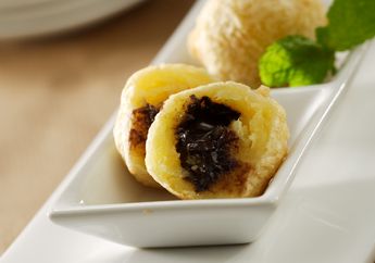 Punya Stok Tape Di Rumah? Olah jadi Tape Goreng Cokelat Wijen, Enggak Nyesel!
