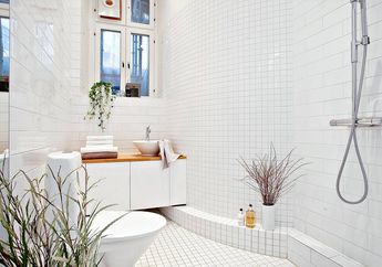 Tips Atasi Keterbatasan Lahan Kamar Mandi dengan Keramik Persegi