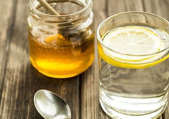 Subhanallah! Jadi Kebiasaan Nabi Muhammad SAW, Ini Manfaat Minum Air Madu Setiap Pagi