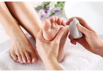 Pecah-Pecah pada Tumit Ternyata Bisa Dihilangkan dengan Bahan Alami, Lemon Salah Satunya!