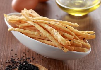 Tangan Gak Akan Bisa Berhenti Kalau Sudah Coba Cheese Stick Kentang Wijen dengan Resep Berikut