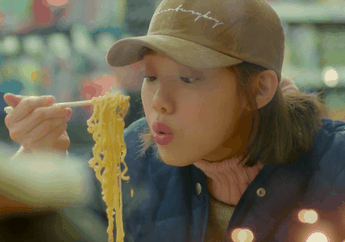 4 Tips Simpel Atasi Kebiasaan Banyak Makan Saat Emosi Lagi Enggak Stabil