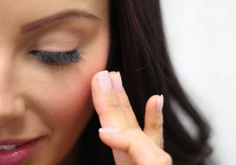 3 Cream Blush Lokal Paling Pas Buat Pipi Merona Alami Sempurna!