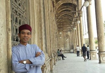 Tak Terdengar Namanya Usai Kabar Perceraian, Ustaz Abdul Somad Naik Motor Besar Sampai ke Negara Tetangga!