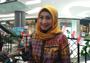 Jawaban Desy Ratnasari ketika Disuruh Pilih Jadi Anggota DPR atau Artis