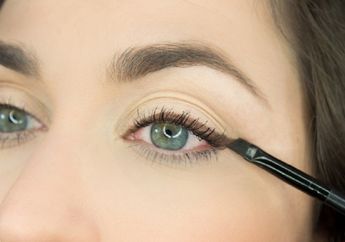 Gampang Dipakainya, Ini 3 Eyeliner Gel Lokal yang Wajib Kita Miliki!