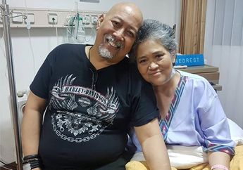 Kanker Paru-Paru Terus Menggerogoti Tubuhnya, Istri Indro Warkop Tetap Tampil Modis Saat Nonton Di Bioskop