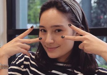 Bikin Penampilan Makin Elegan dengan 5 Model Nail Art Bernuansa Hitam