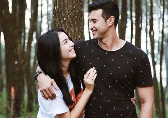 5 Inspirasi Outfits Couple Citra Kirana & Ali Syakieb. Super Kompak!