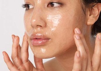 3 Cleansing Oil Lokal di Bawah 100 Ribu Biar Wajah Bersih Bersinar!