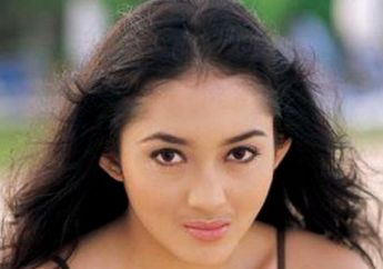 Mayat Penyanyi Cantik Era 90-an Ini Ditemukan di Kamar Hotel dalam Kondisi Mengenaskan, CCTV Ungkap dengan Siapa Check In