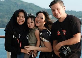 Bikin Terharu! Ulang Tahun Ke 22, Koneng, Pengasuh Gempita Banjir Kejutan dari Keluarga Marten