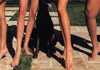 Ngetren di Instagram! Pose 'Barbie Feet' yang Bikin Kaki Jenjang!