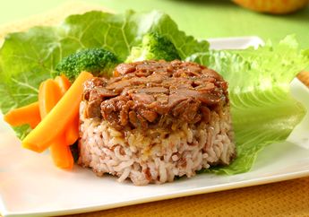 Ingin Kenyang Lebih Lama? Isi Perut dengan Nasi Tim Beras Merah