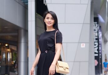 Tak Cuma Dapat Kue, Ririn Ekawati Ketahuan Rayakan Ulang Tahun dengan Makan Malam Bersama Pengusaha Korea