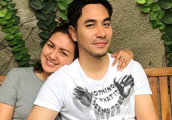 Batal Nikah dengan Okan Cornelius, Donna Agnesia dan Darius Sinathrya Pamer Makan Sepiring Berdua, Bikin Baper!
