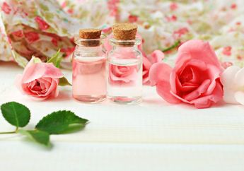 3 Manfaat dan Kegunaan Air Mawar Buat Skincare Remaja. Sudah Tahu?